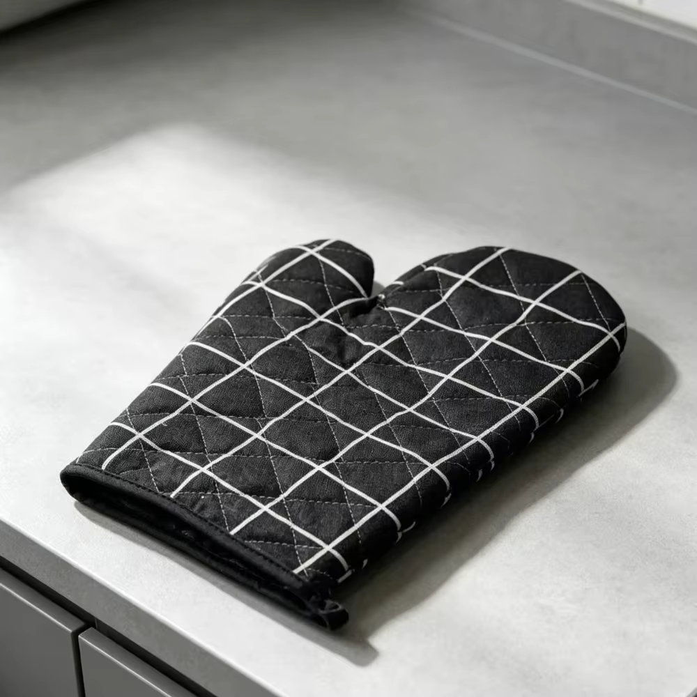 CARVER-HeatGuard-Black-Lifestyle-1